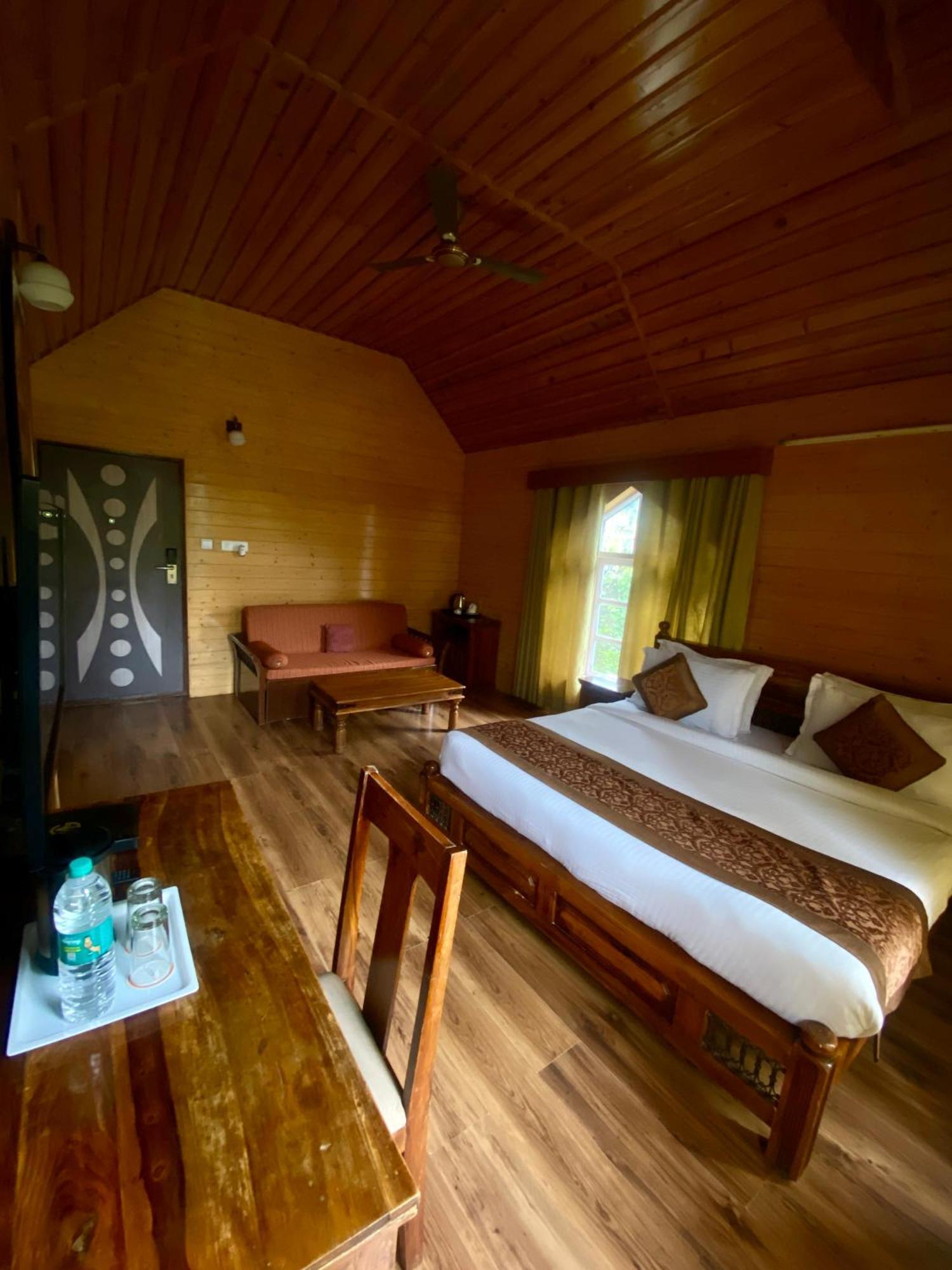 อีวาน รีสอร์ต โอ๊ควูด แฮมเล็ต ศุขี Hotel ชิมลา ภายนอก รูปภาพ